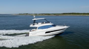 2024 Prestige 460