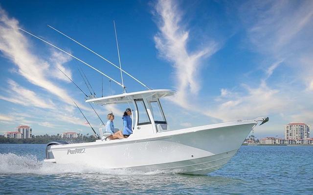 2025 Parker 2400 Center Console