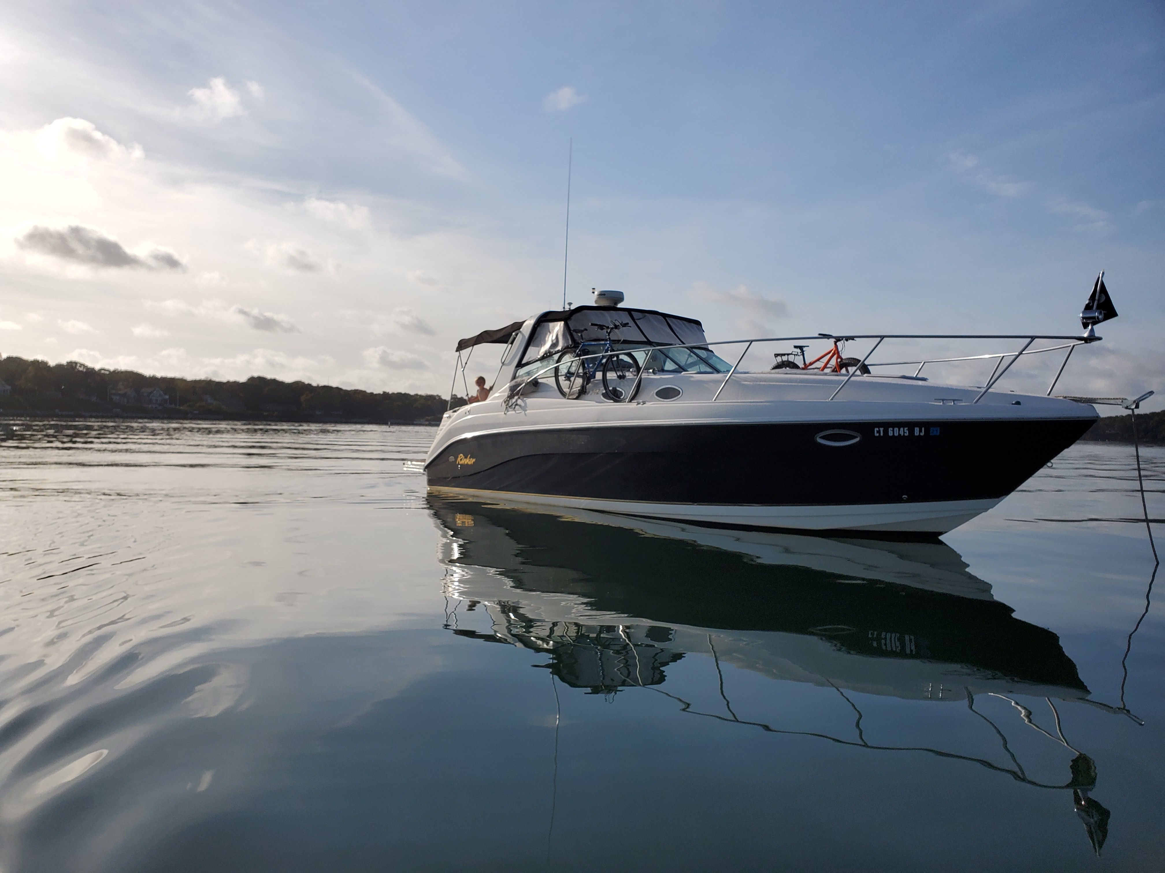 2005 Rinker Fiesta Vee 342