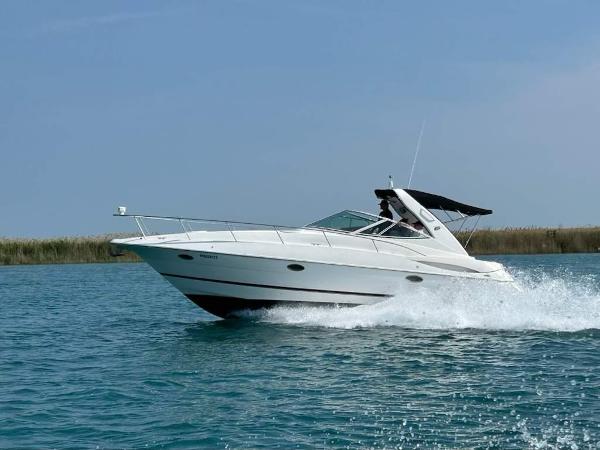 Cruisers Yachts 340 Express