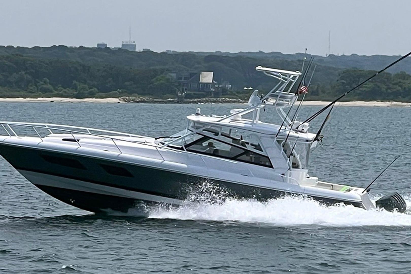 2023 Intrepid 477 Evolution