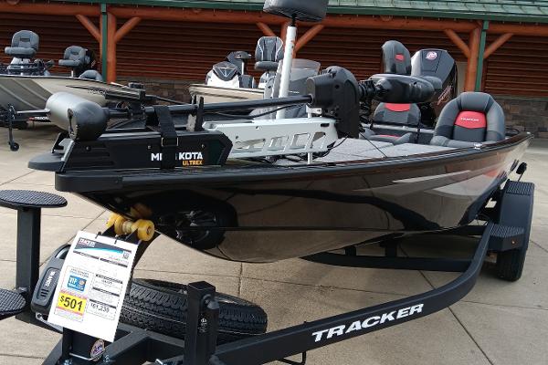 2025 Tracker Savage 215