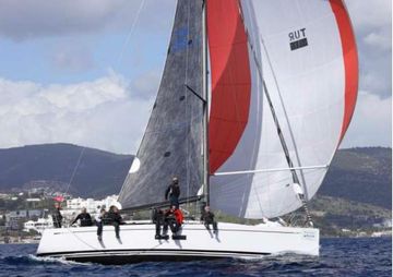 2012 Grand Soleil 39