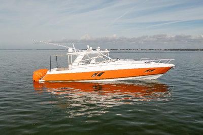 Intrepid 475 Sport Yacht Profile 