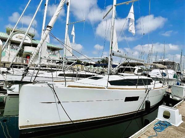 2021 Jeanneau Sun Odyssey 319