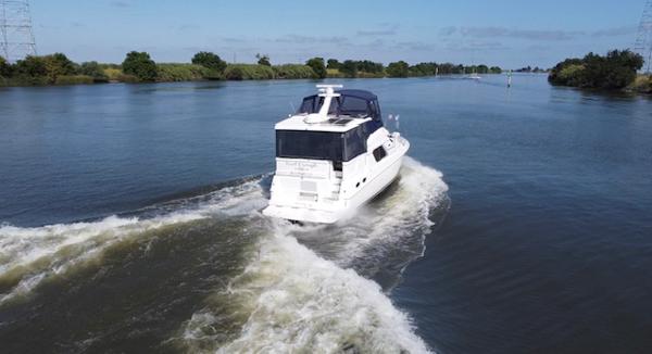 1998 Silverton 372 Motor Yacht