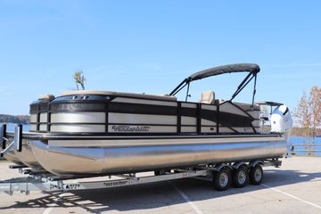 2023 Vanderbilt 700 Twin
