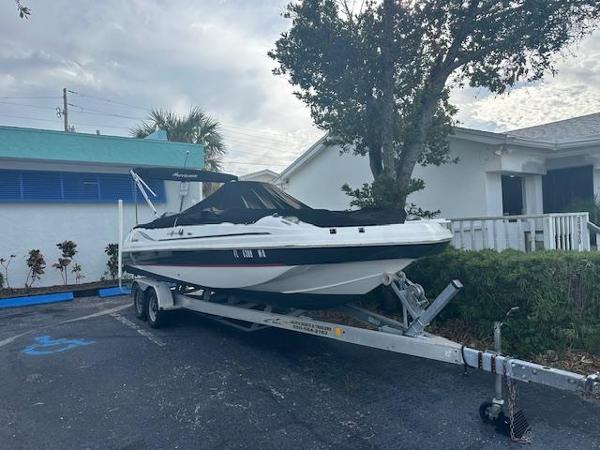 2015 Hurricane Sundeck sport 23