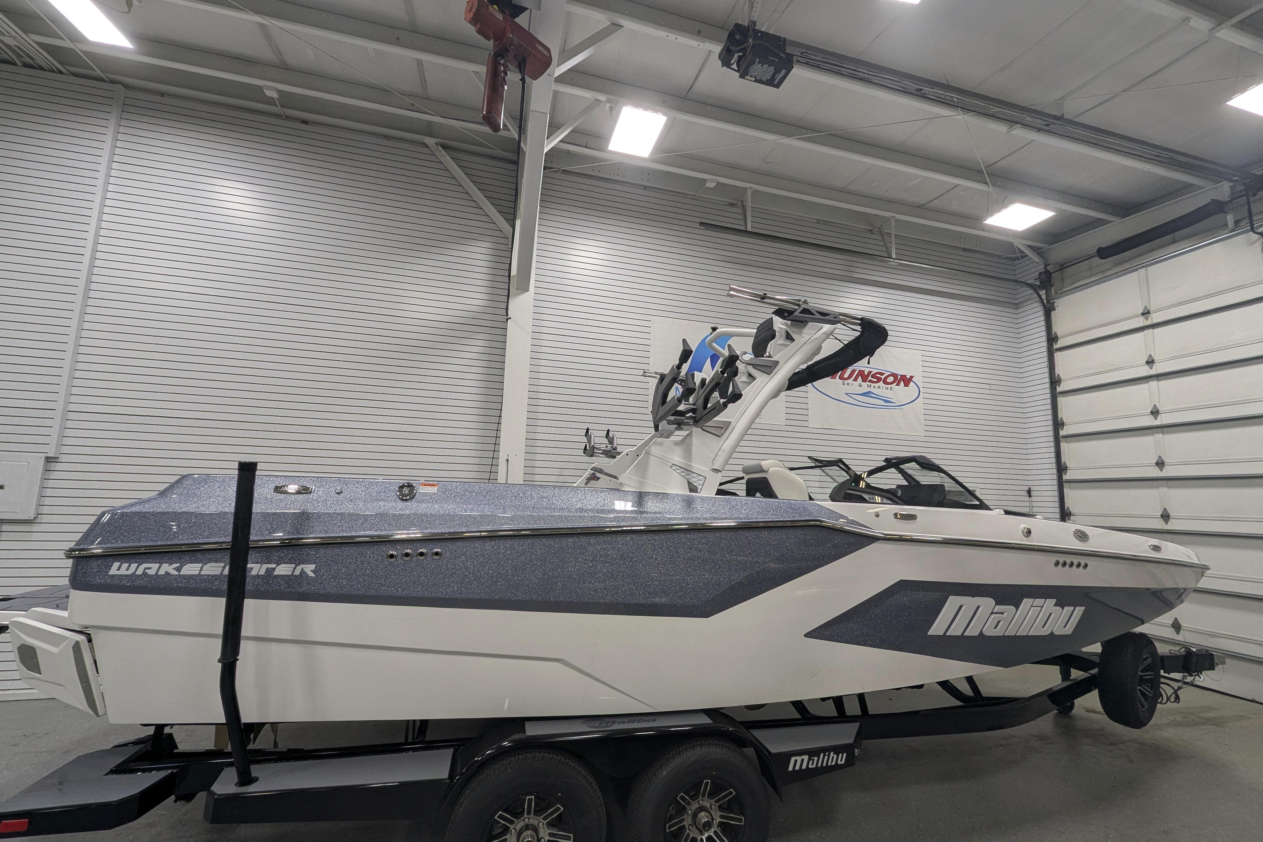 2025 Malibu Wakesetter 24 MXZ