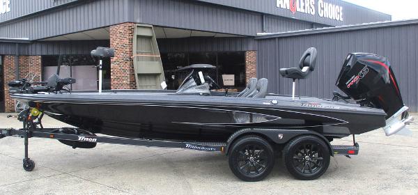 2025 Triton 20XP Patriot