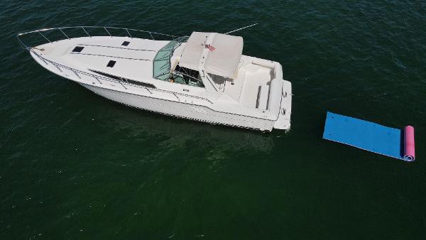 1988 Sea Ray 460 Express Cruiser