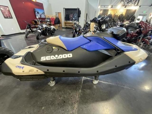 2025 Sea-Doo Sparktrixx