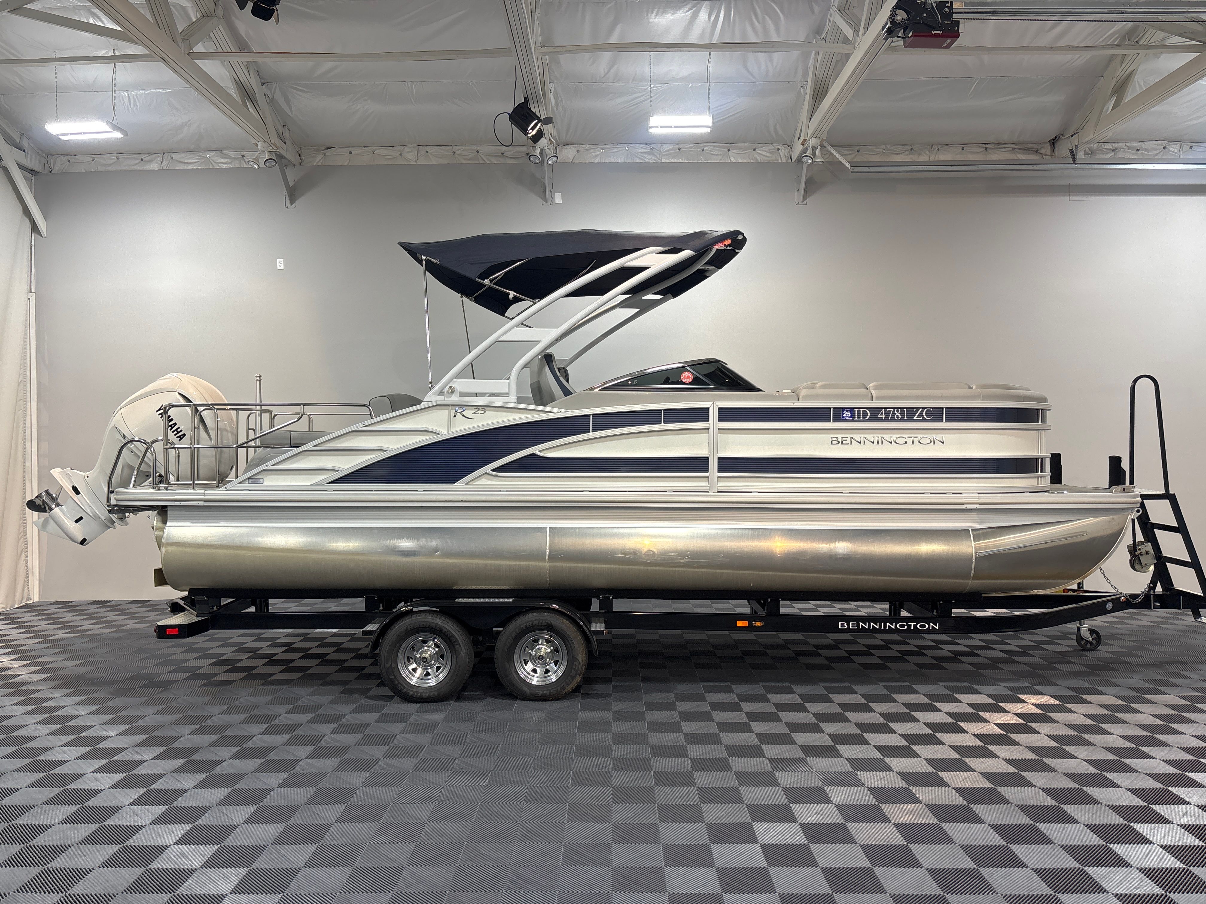 2023 Bennington 23RSBWA