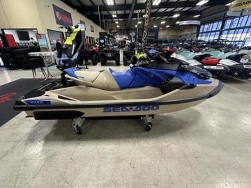 2025 Sea-Doo Wake