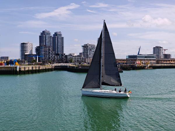 2010 Beneteau First 45