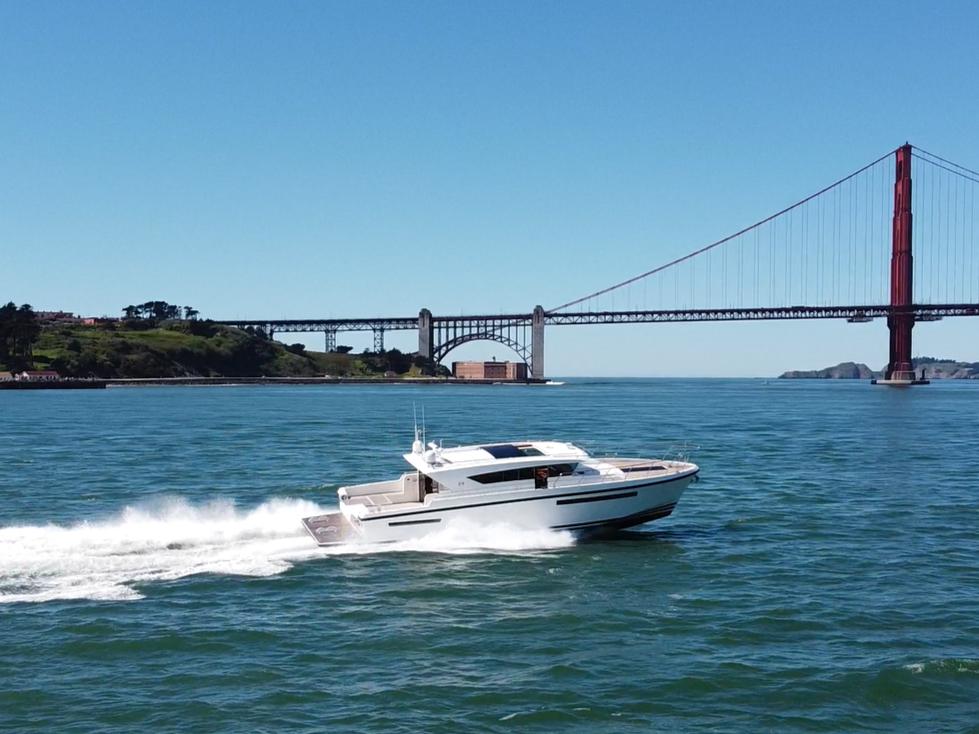 2018 Delta Powerboats Carbon 54 IPS