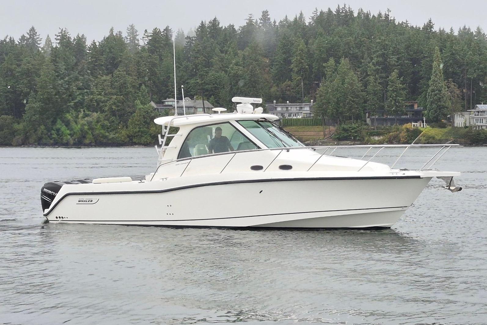 2011 Boston Whaler 345 Conquest