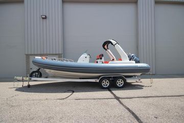 2024 Zodiac Medline 7.5 NEO 300hp In Stock