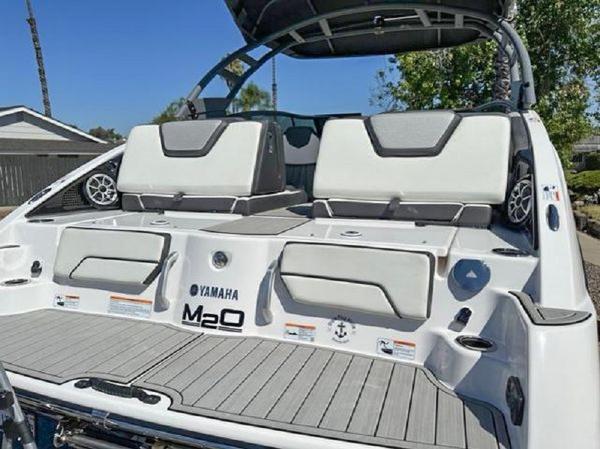 2021 Yamaha Boats 252 SE