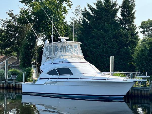 2001 Bertram 39 CONVERTIBLE
