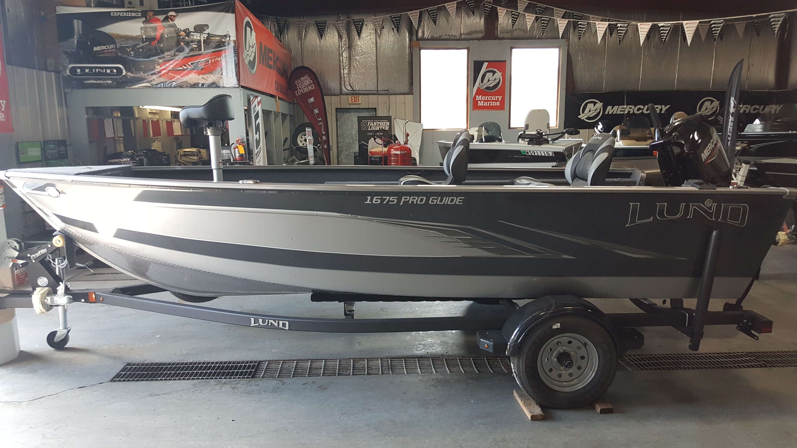 Lund 1675 Pro Guide Boats For Sale Boats 