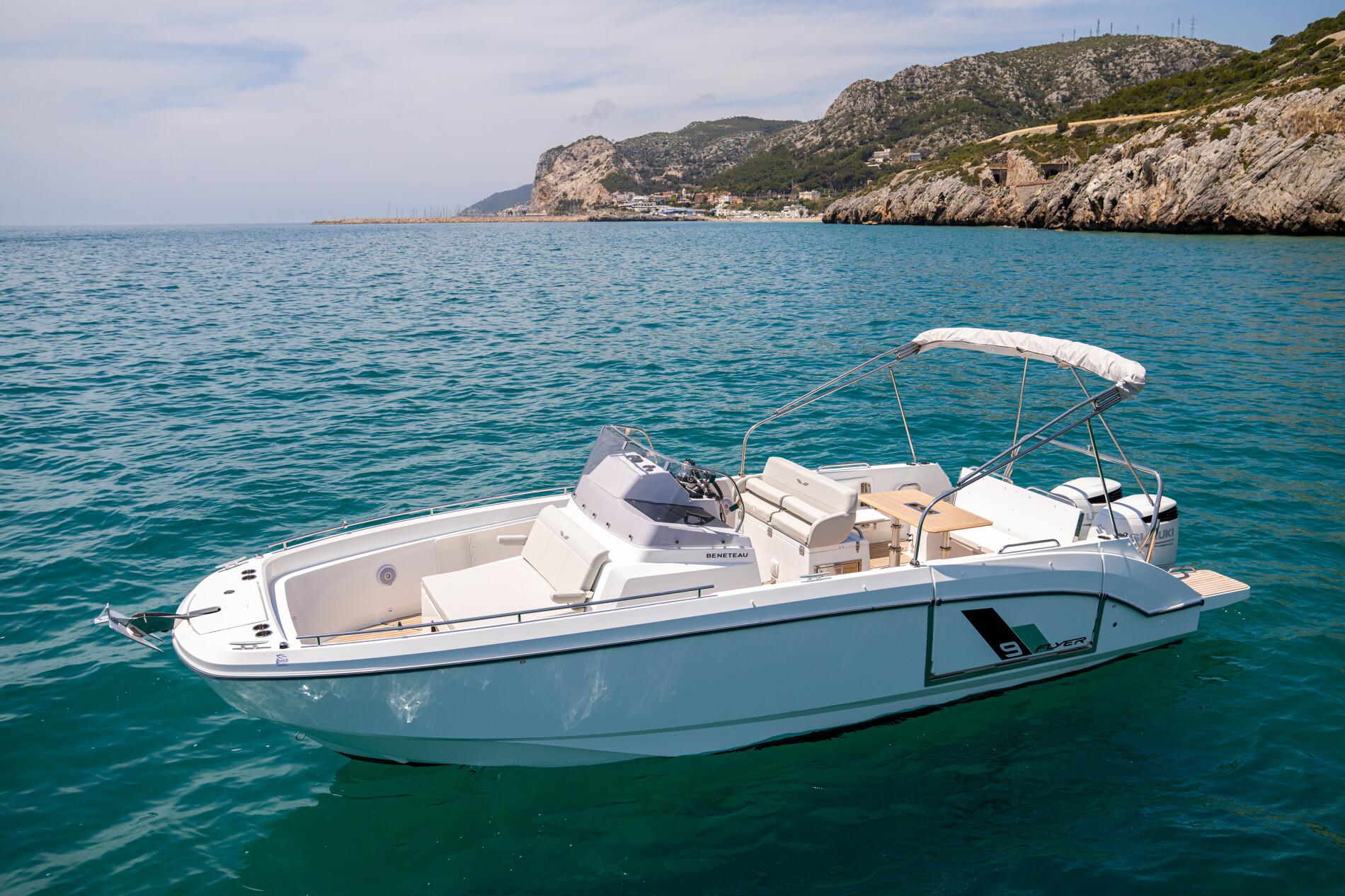 Beneteau Flyer 9 SPACEdeck Beneteau Flyer 9 Spacedeck 2x 200 pk
