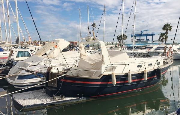 2004 Menorquin Yacht 100 Open