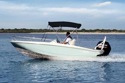 Boston Whaler 160 Super Sport Boat