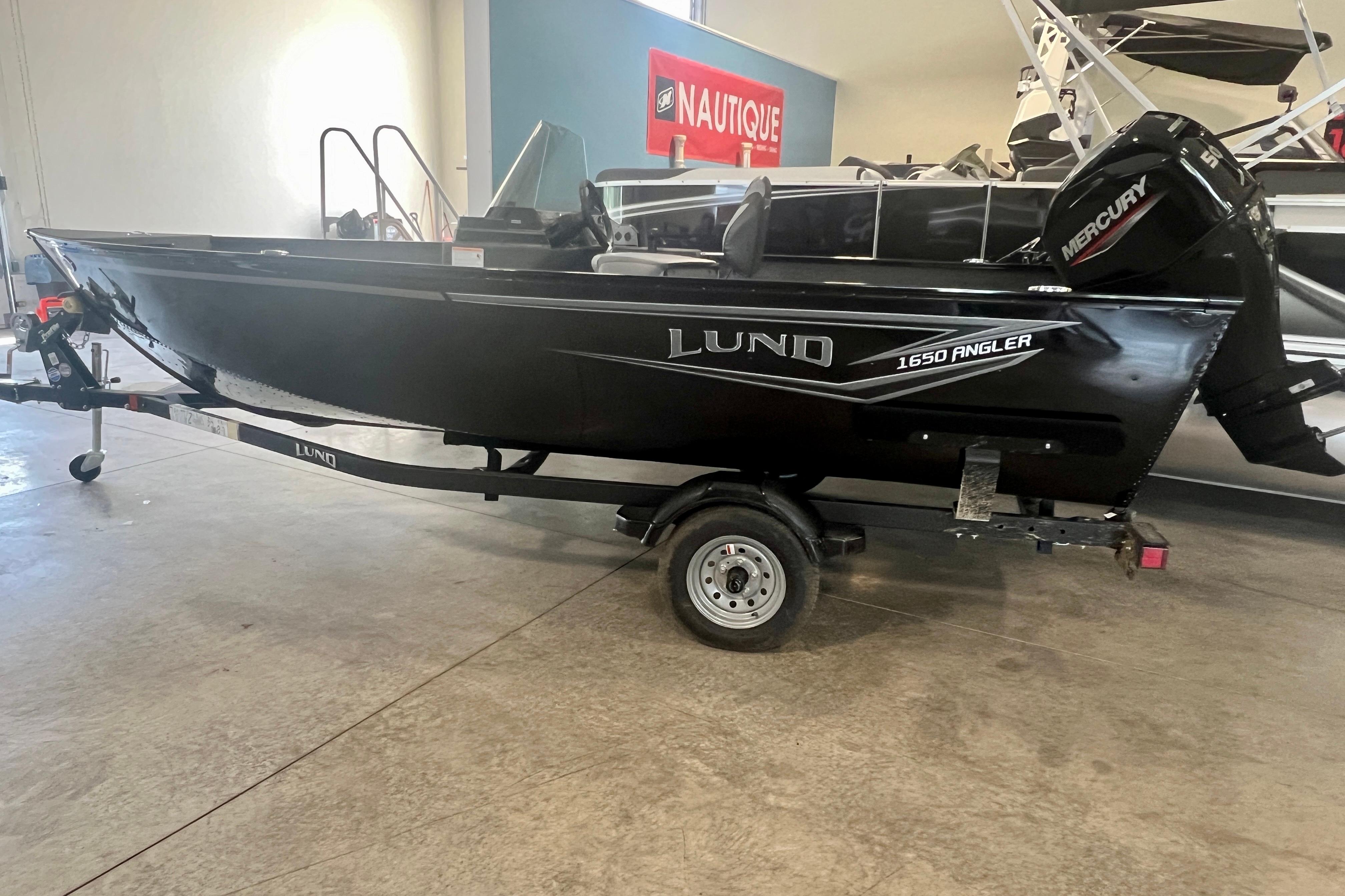 2025 Lund 1650 Angler SS