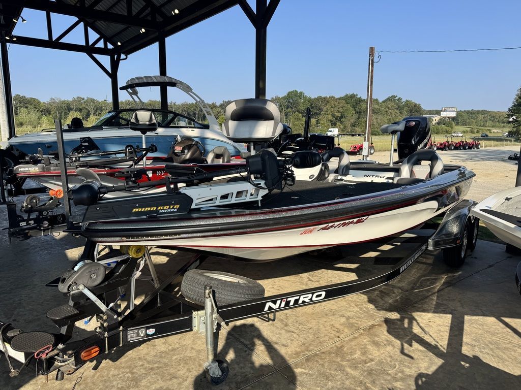2014 Nitro Z-8
