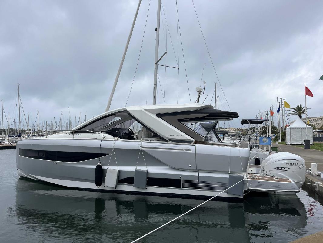 2024 Jeanneau DB 37 OB