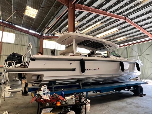 2024 Axopar 37 Sun Top