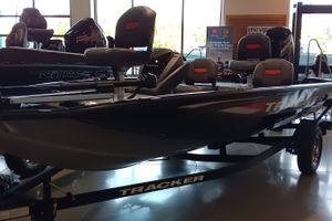 Tracker Pro Team 175 Crappie Edition 2026 Tracker Pro Team 175 Crappie Edition boat displayed indoors.
