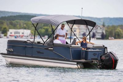 Tahoe Pontoon Cascade Quad Lounger Boat