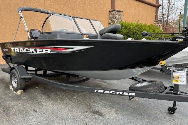 2025 Tracker Pro Guide V-175 Combo