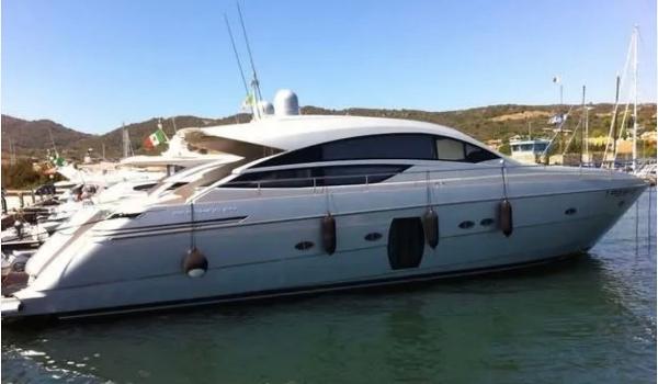 Pershing 64 IMG_3016.jpeg