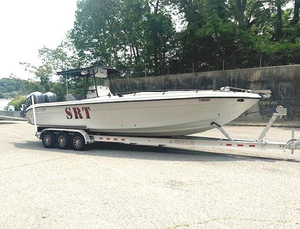 2005 Glasstream 328 SCX