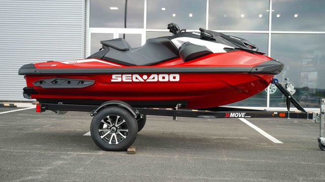 Sea-Doo RXP®-X® 325 iBR Fiery Red Premium Tech, BRP Prem