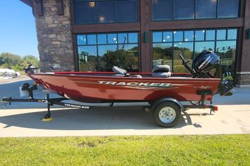 2025 Tracker Super Guide V-16 T