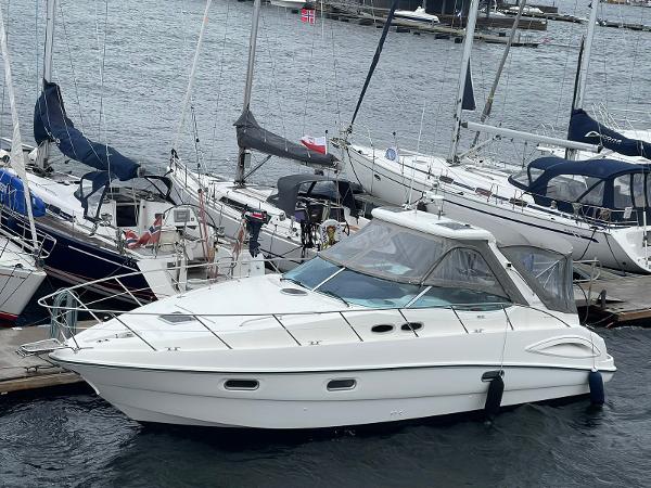 2005 Sealine S38