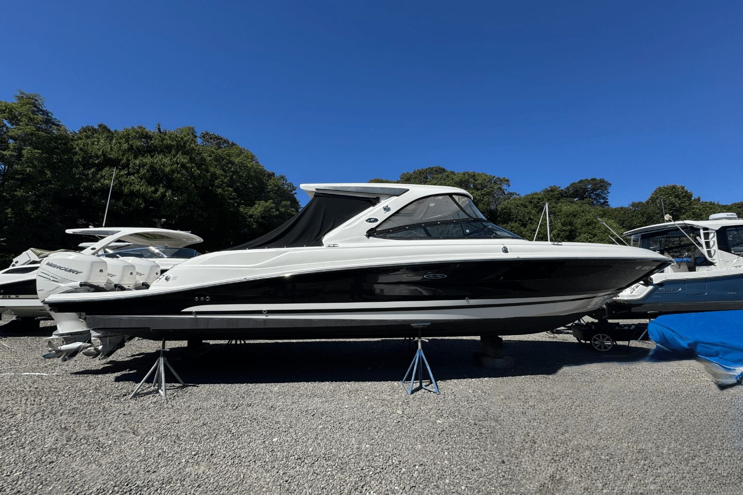 2017 Sea Ray SLX 350 OB