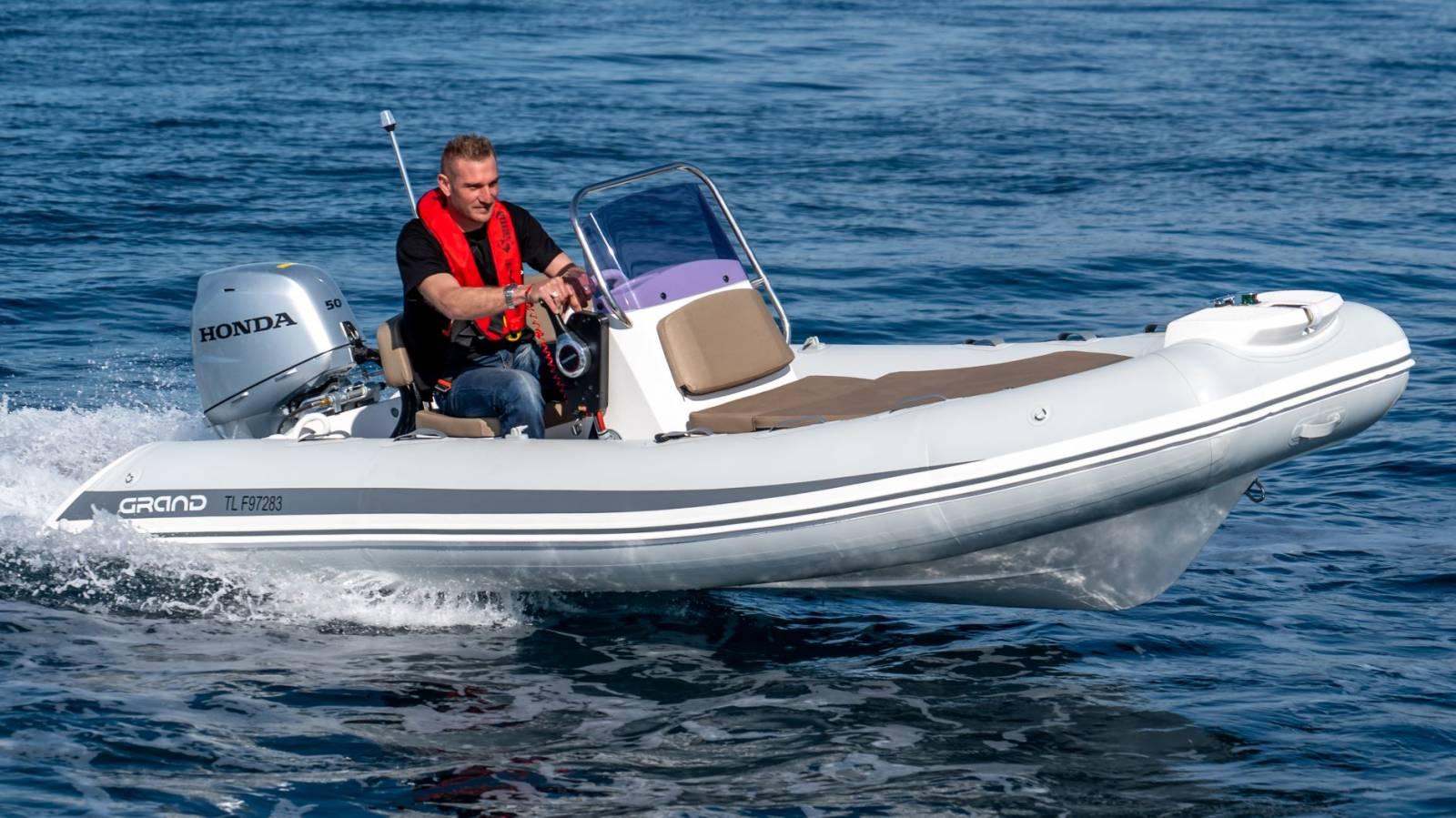 2018 Grand 470 silver line