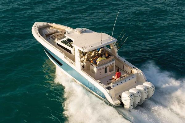 Boston Whaler 420 Outrage Boats For Sale Boats Com