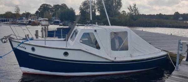 1998 Custom Sea Angler 23