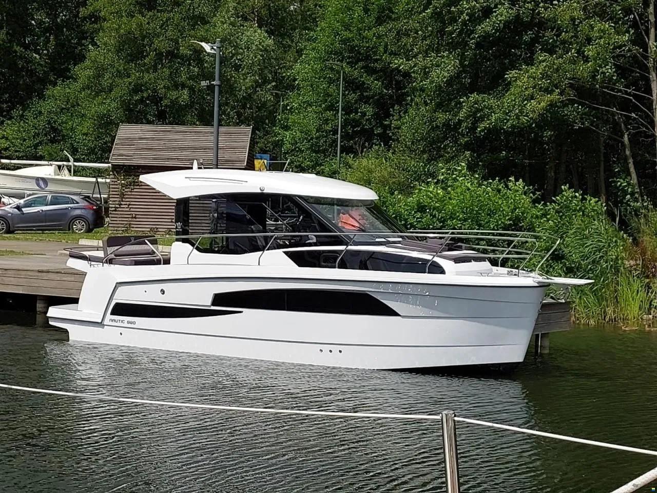 2026 Nautic 880