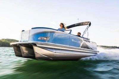 Tahoe Pontoon LTZ Elite Windshield Boat