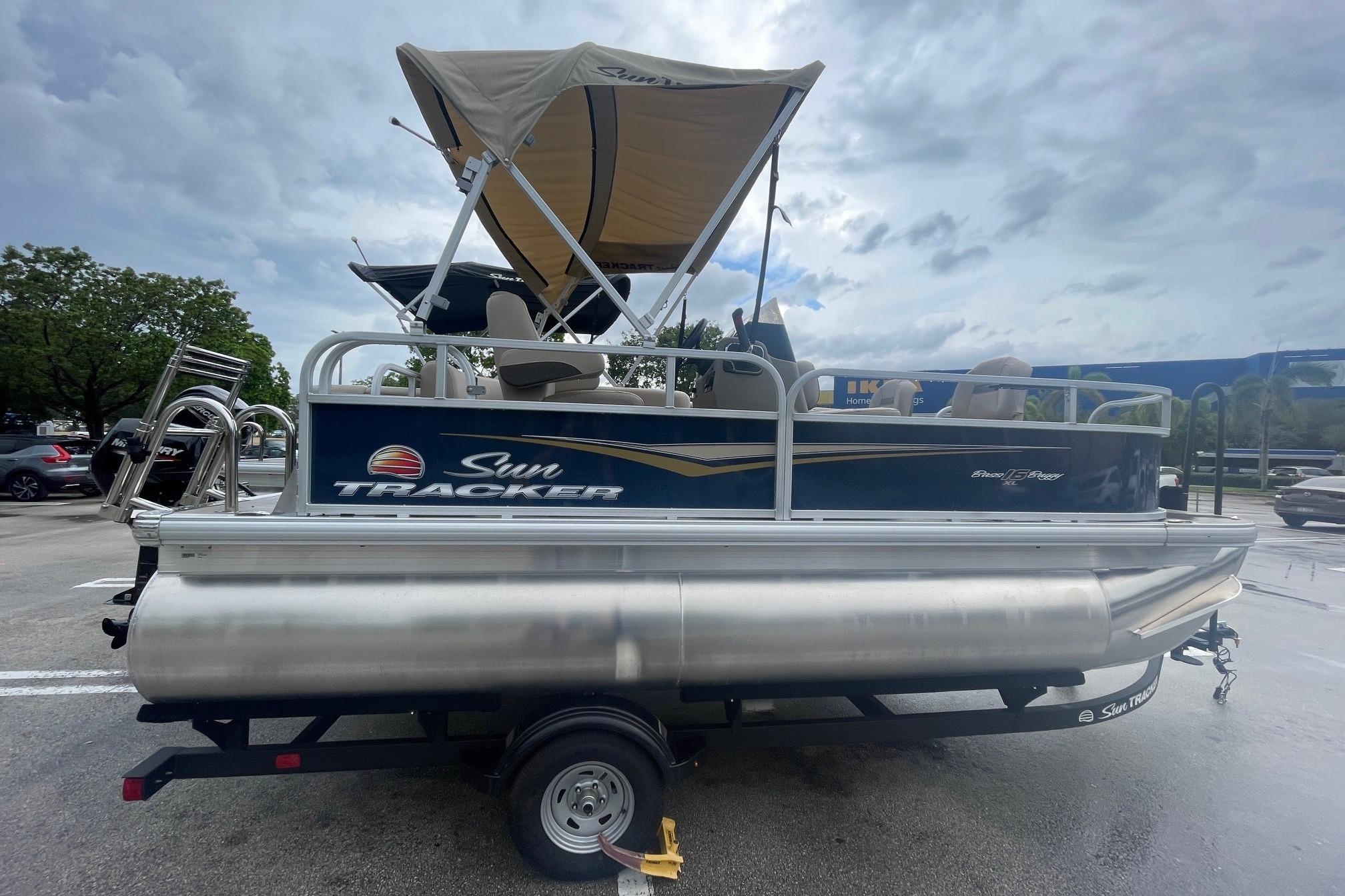 2025 Sun Tracker Bass Buggy 16 XL Select