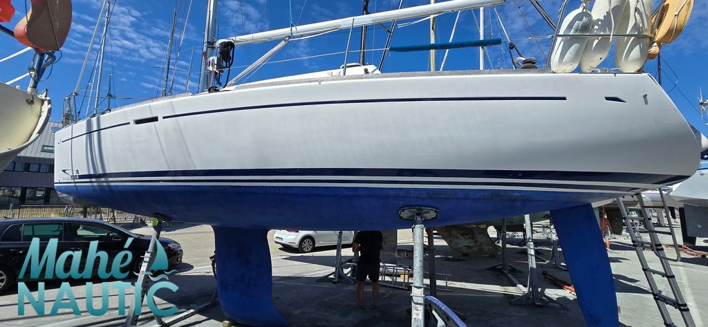 2005 Dufour 34 Performance