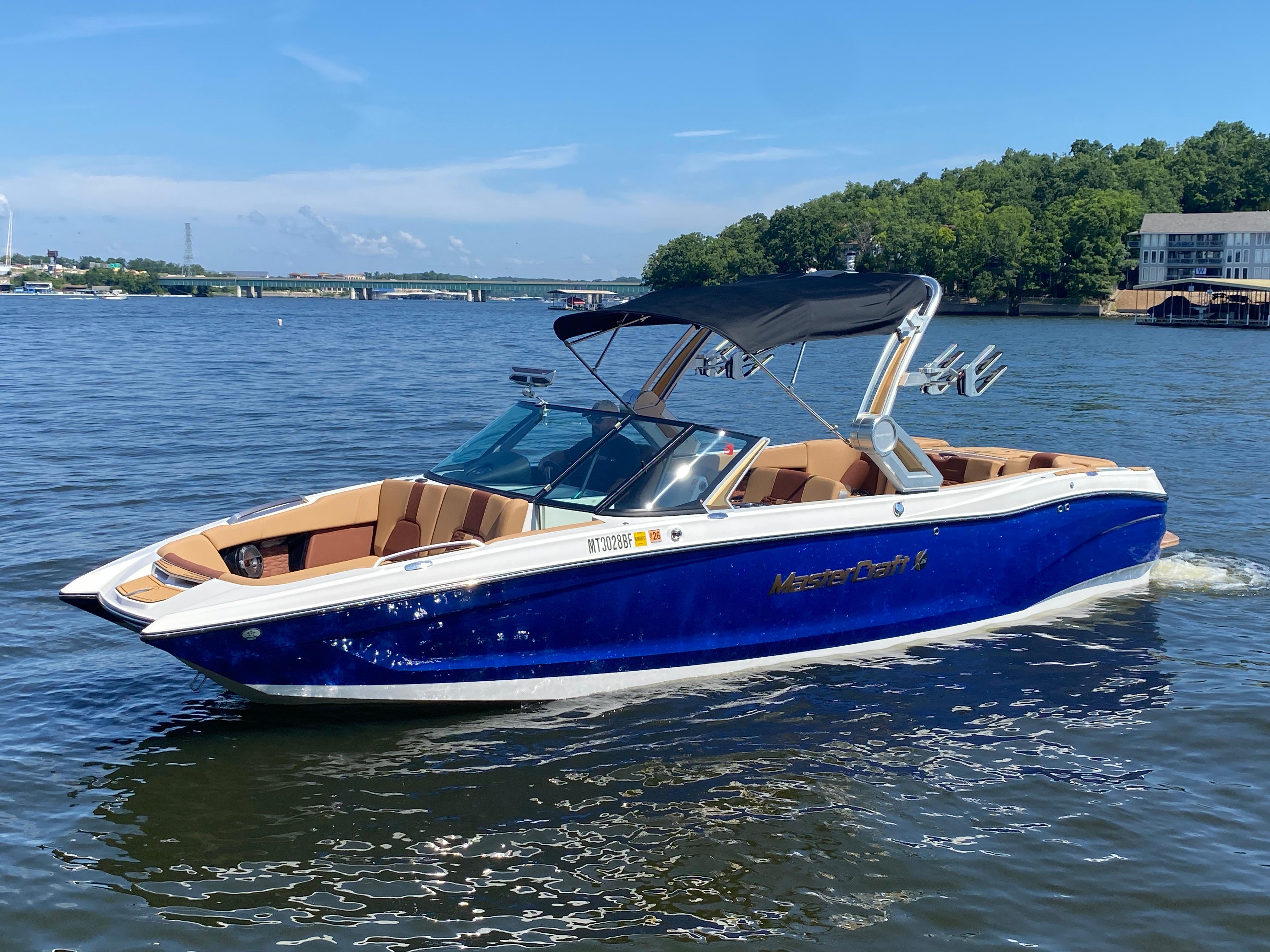 2022 MasterCraft X26