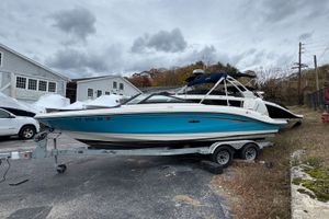 Sea Ray SPX 210 Outboard